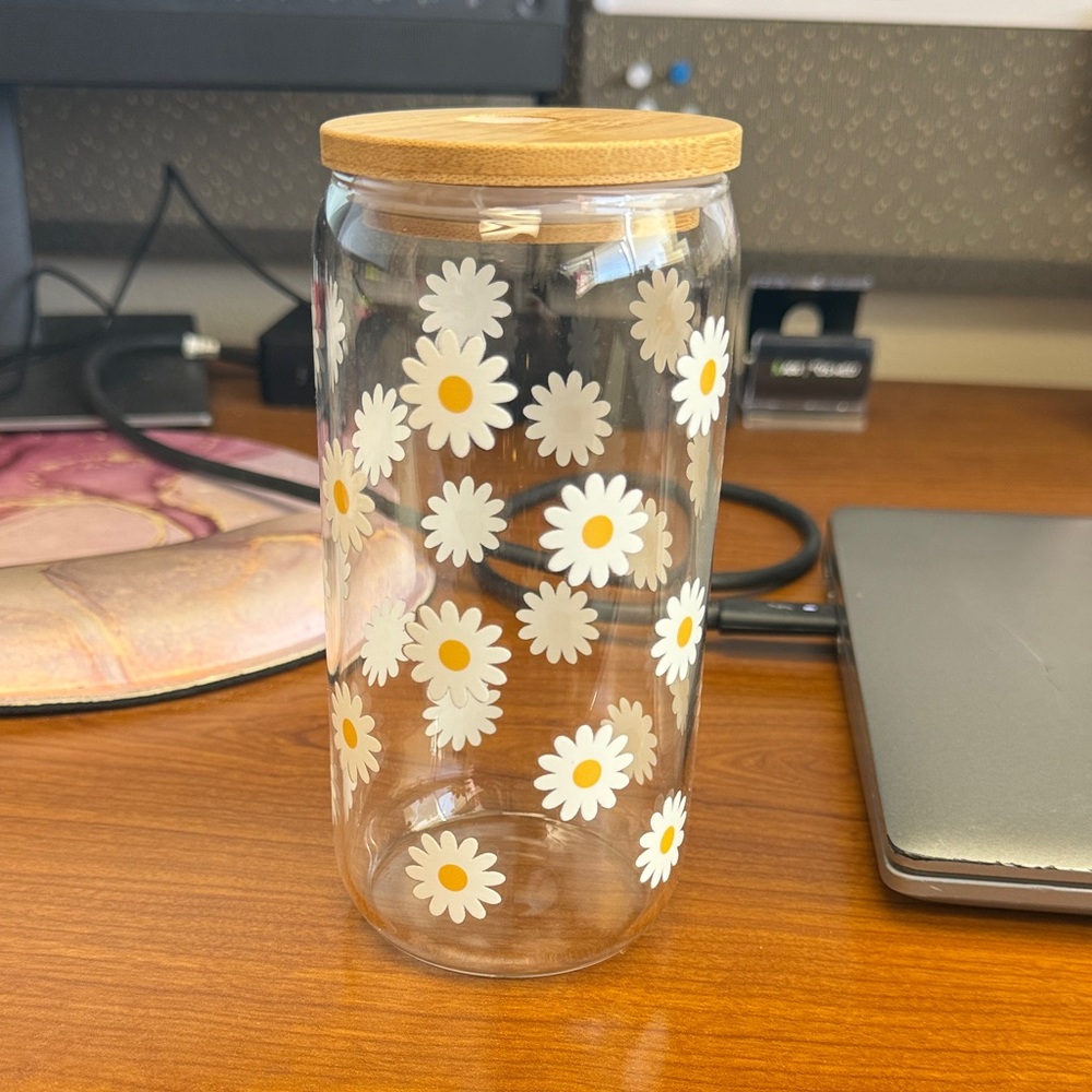 Daisy Glass Jar with Bamboo Lid